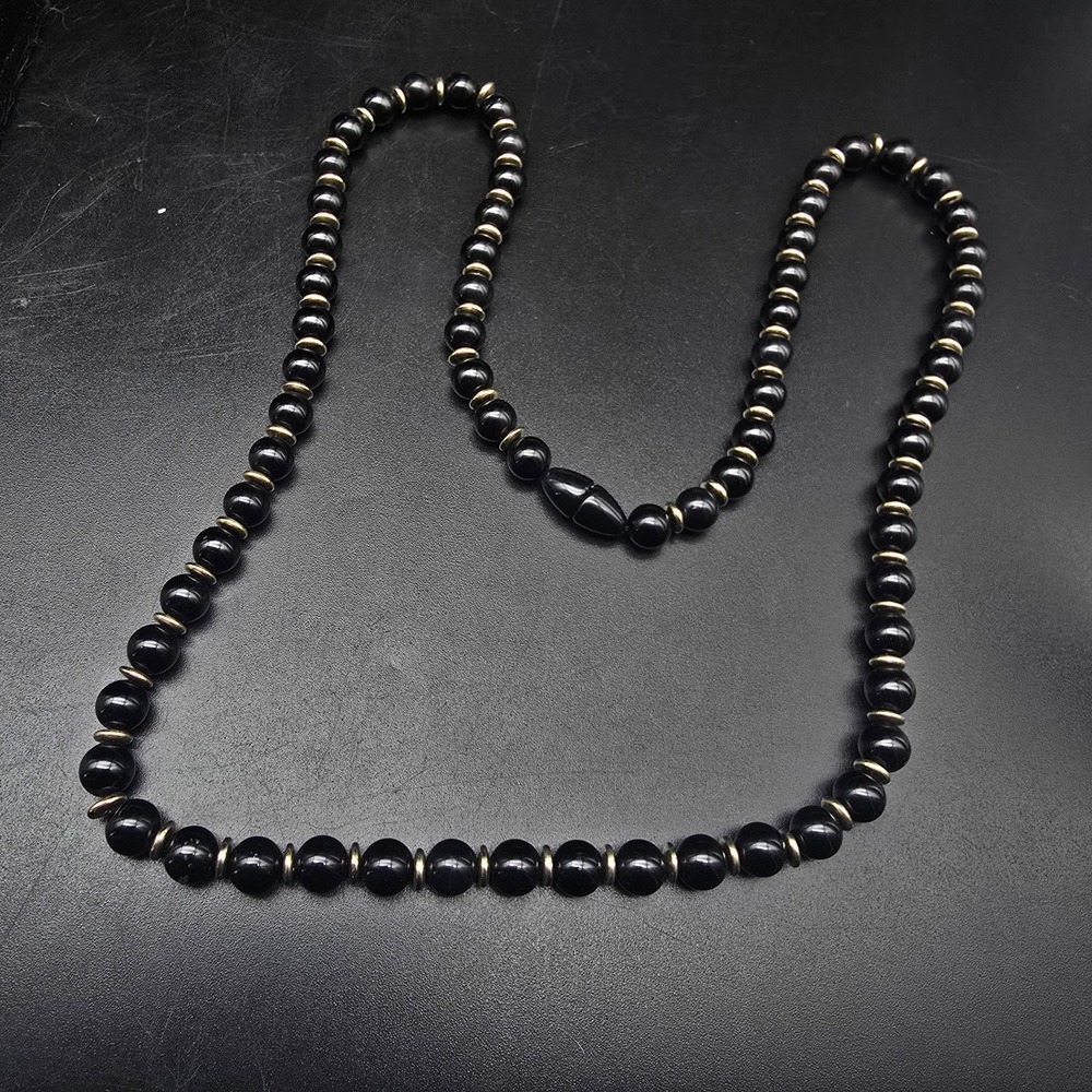 Avon 1981 Sable Touch Necklace Black Beaded Acrylic Vintage Jewelry